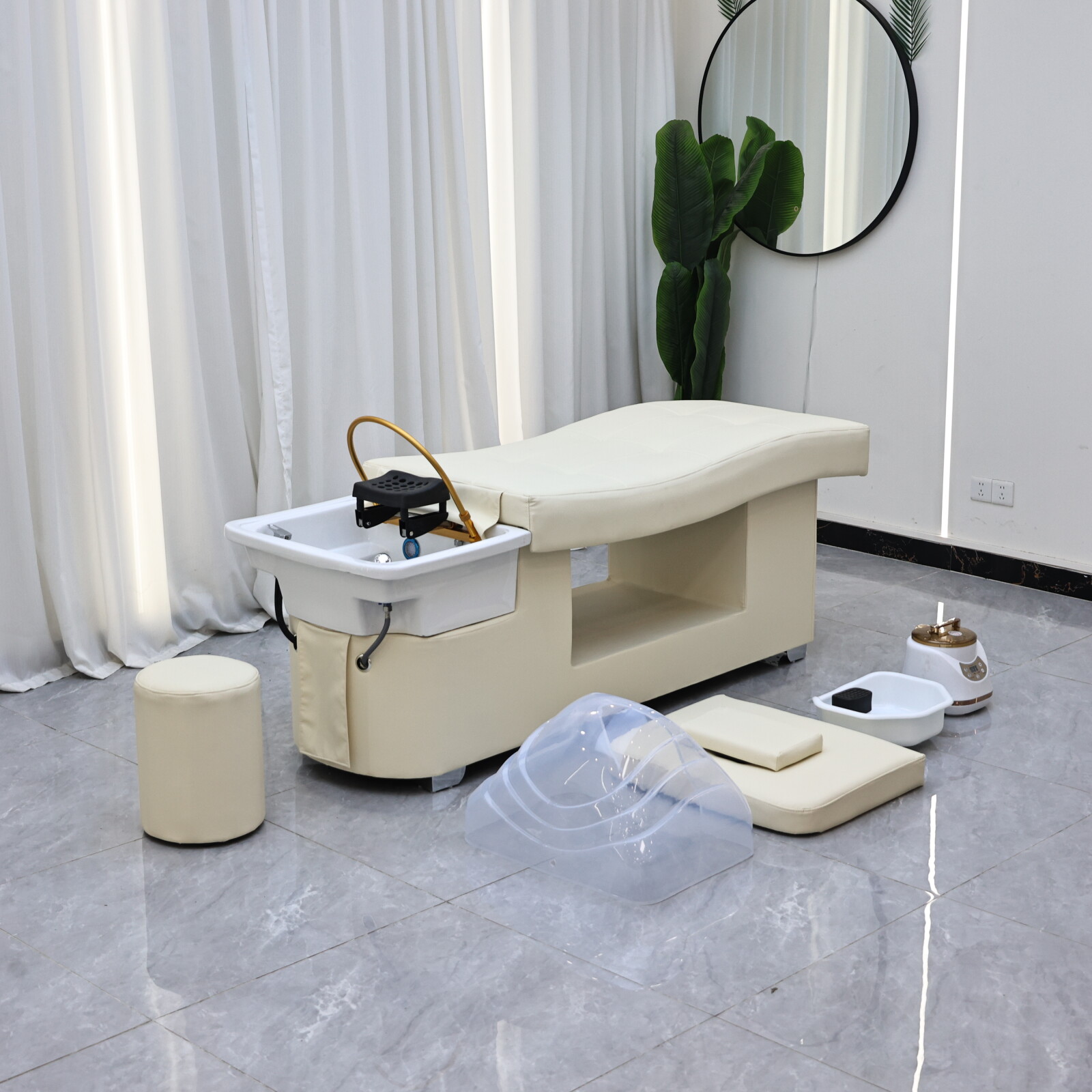 Luxury Thai style hair washing - Hair Care Is Self Care บทวิจารณ์และราคา